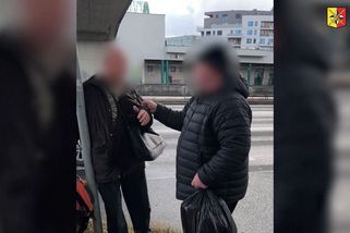 Cestující s krátce prošlou jízdenkou skončil po konfliktu s revizorem se zlomenými žebry - Novinky